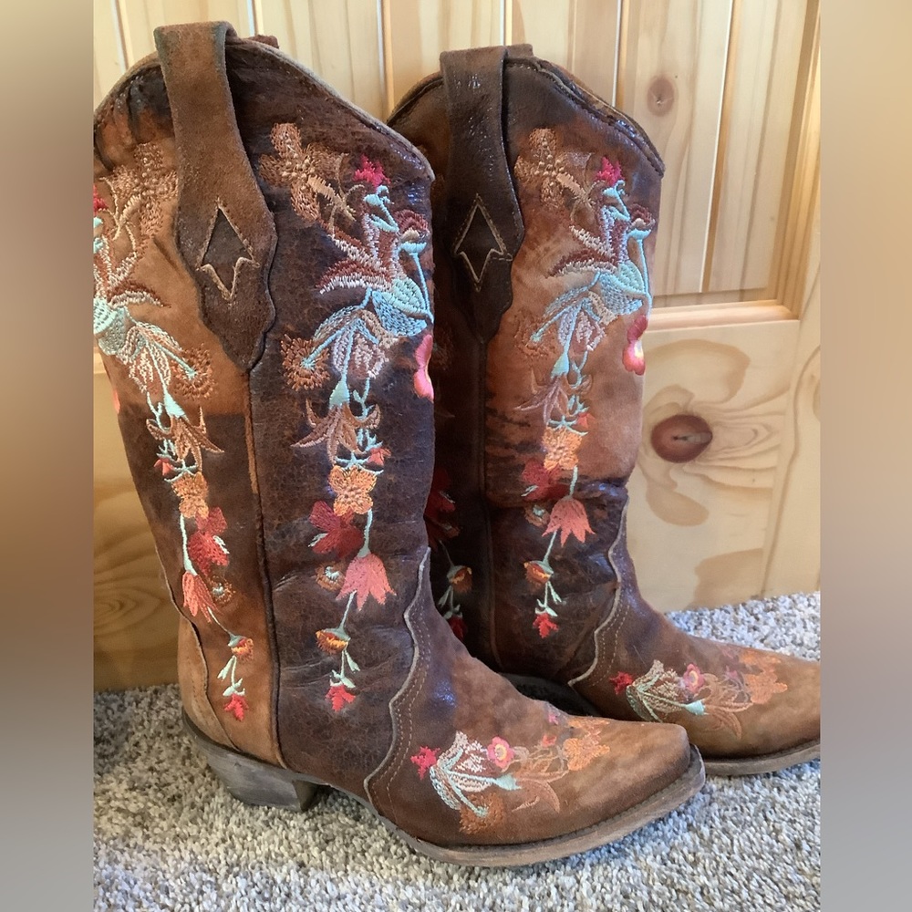 Corral Embroidered Boots